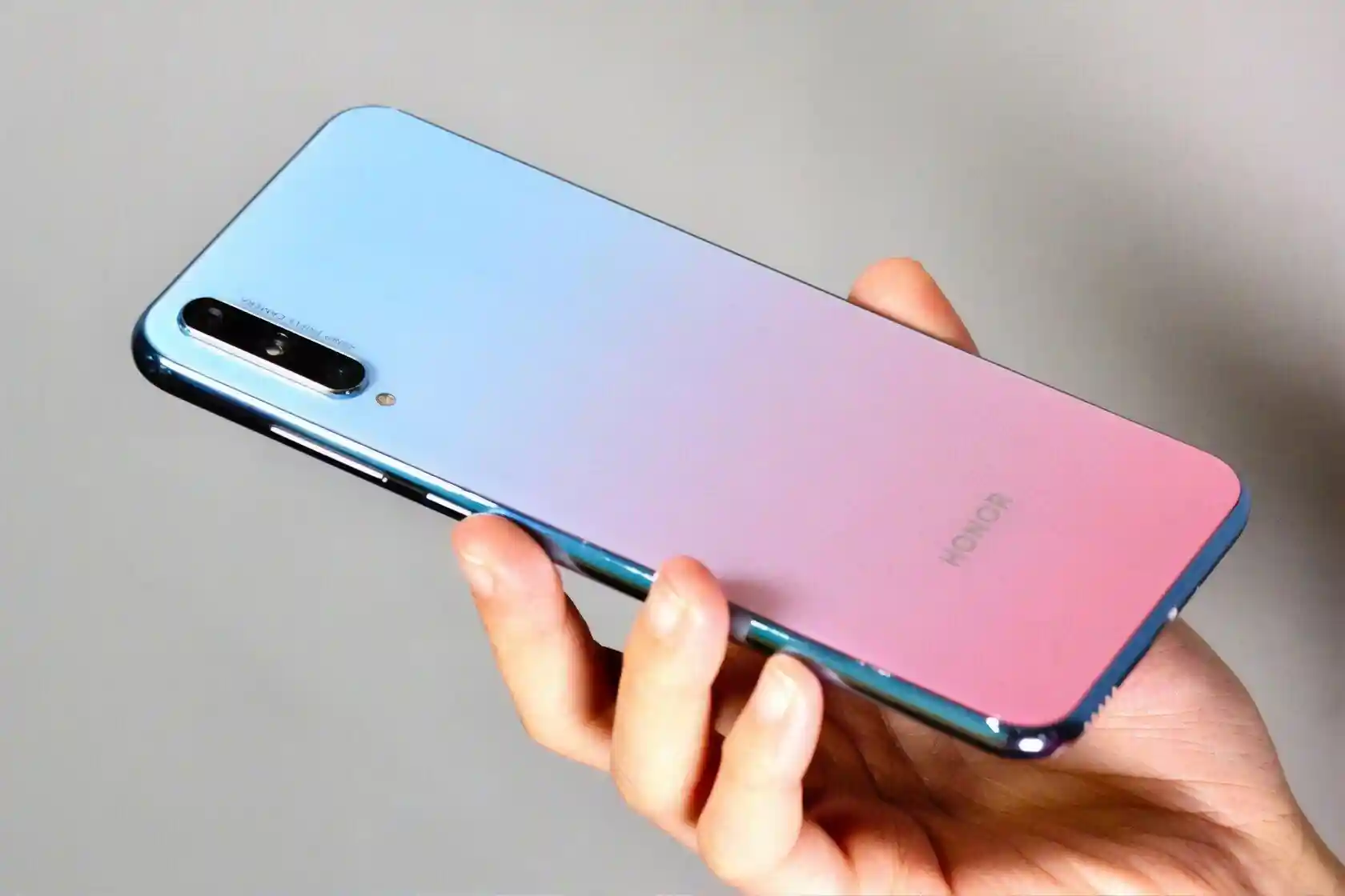 Huawei Huawei Honor 20 Youth Edition ���� �4